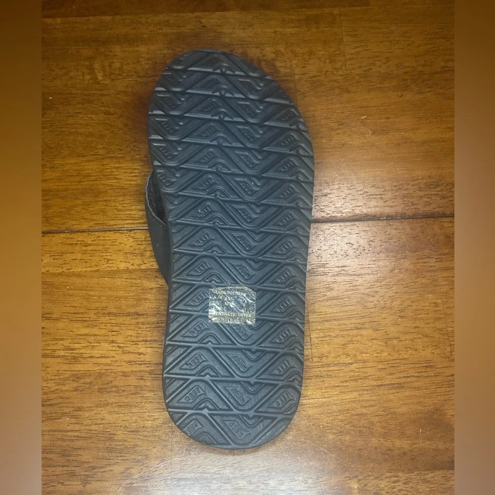 Reef Black Flip Flops Size 9